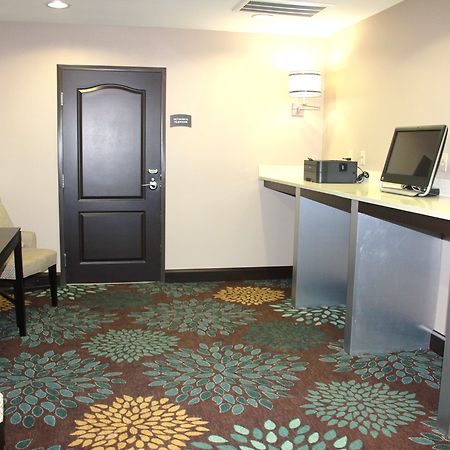 Staybridge Suites Houston - Iah Airport By Ihg Aldine Екстериор снимка